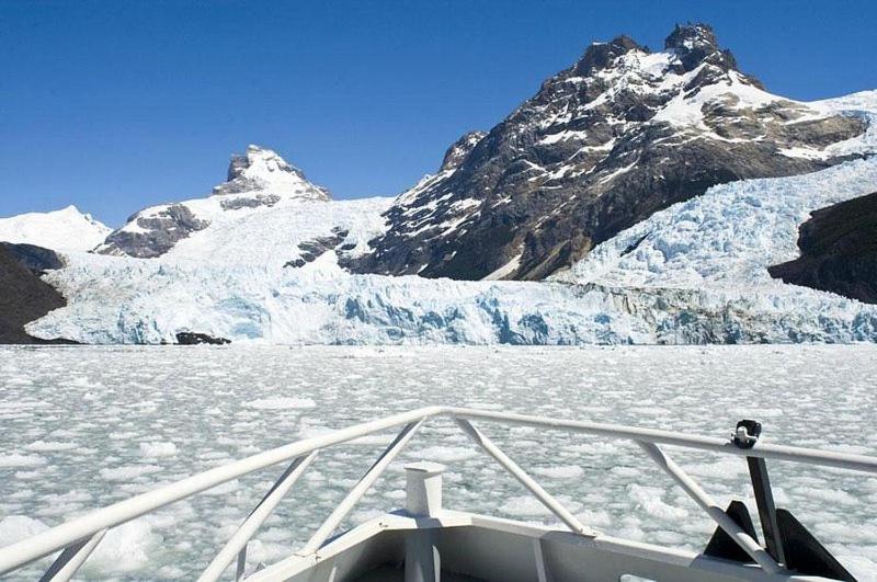 Апартаменты Calafate Casa En El Medio De La Ciudad Super Luminosa Эль-Калафате Экстерьер фото